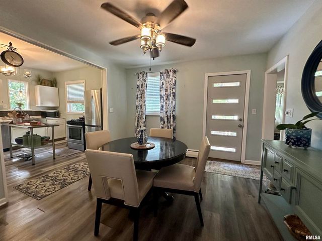 718 17TH Avenue N, Clinton, IA 52732