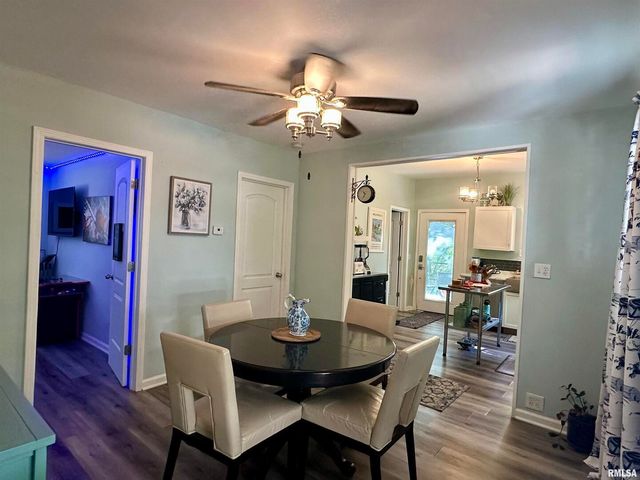 718 17TH Avenue N, Clinton, IA 52732