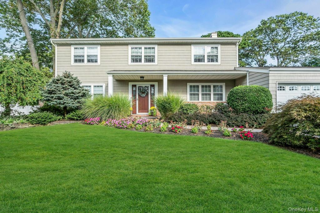 177 N Bicycle Path, Selden, NY 11784