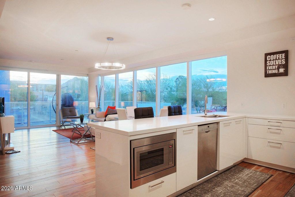 4422 N 75TH Street 2001, Scottsdale, AZ 85251 — photo 2