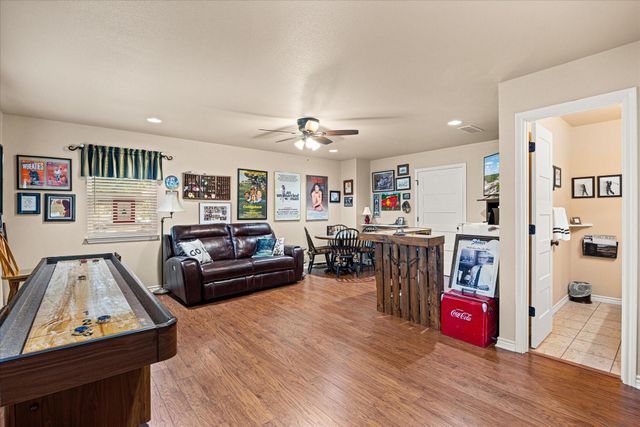 1308 Comanche Cove Court, Granbury, TX 76048