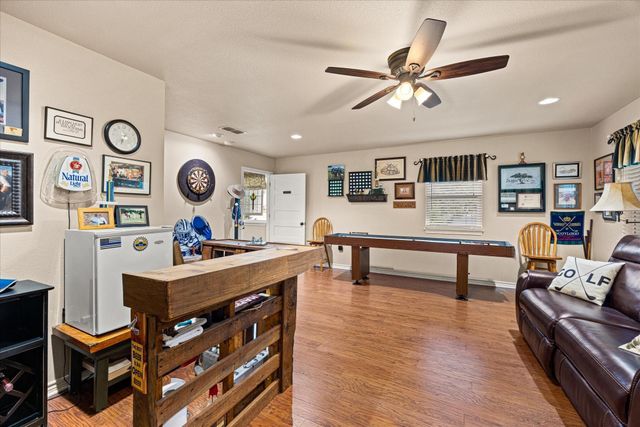 1308 Comanche Cove Court, Granbury, TX 76048