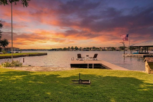 1308 Comanche Cove Court, Granbury, TX 76048