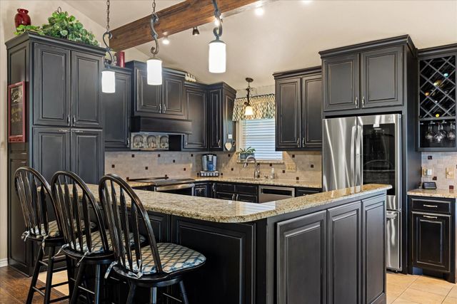 1308 Comanche Cove Court, Granbury, TX 76048