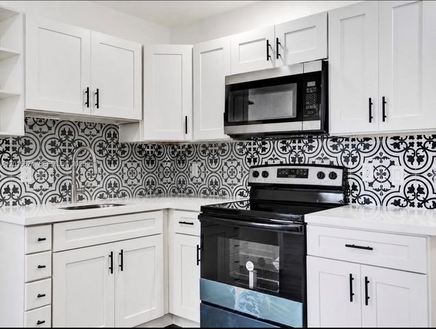 4129 SW 23 Street, West Park, FL 33023