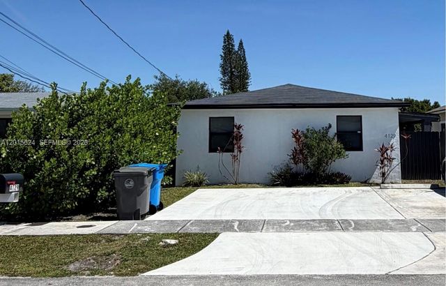 4129 SW 23 Street, West Park, FL 33023