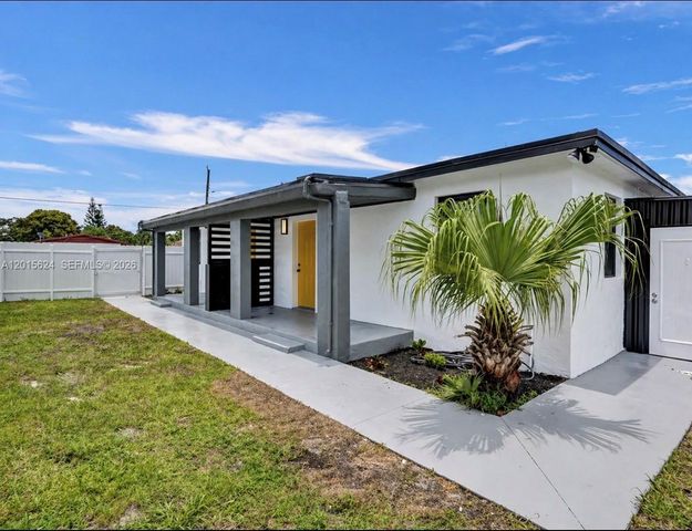 4129 SW 23 Street, West Park, FL 33023