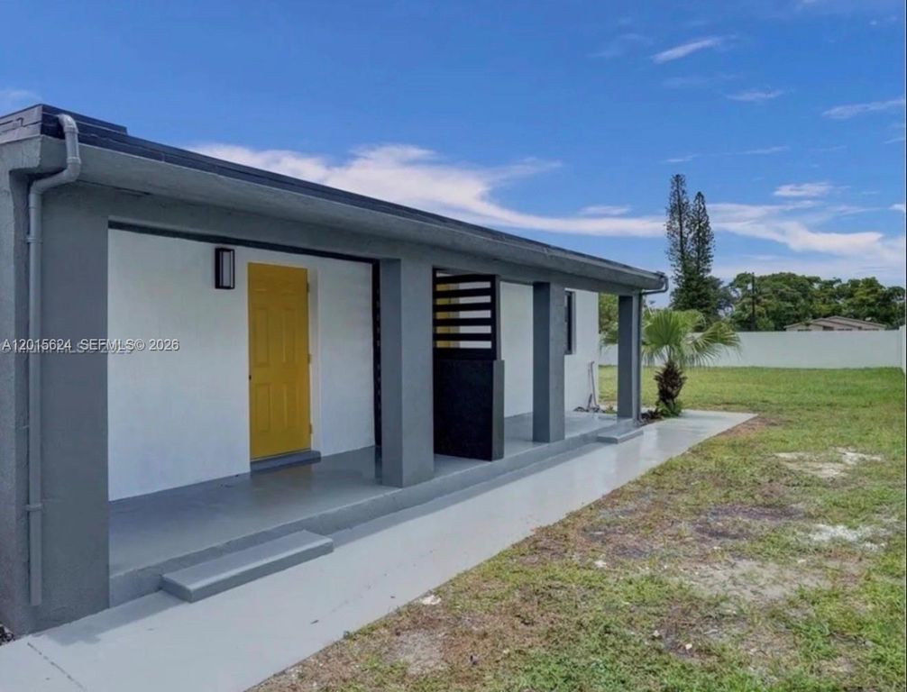 4129 SW 23 Street, West Park, FL 33023