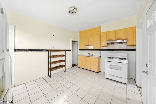 457 N 7Th St, Newark City, NJ 07107