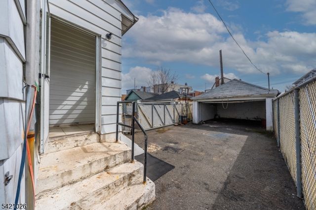457 N 7Th St, Newark City, NJ 07107