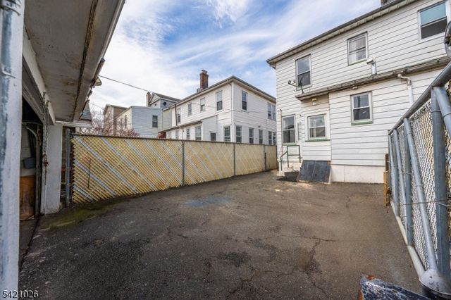 457 N 7Th St, Newark City, NJ 07107