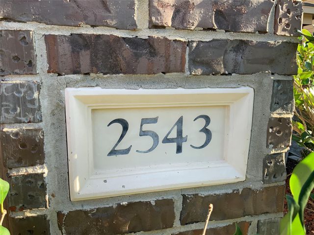 2543 Tucker Creek Drive, Fresno, TX 77545