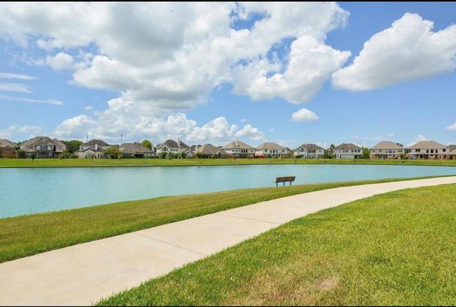 2543 Tucker Creek Drive, Fresno, TX 77545