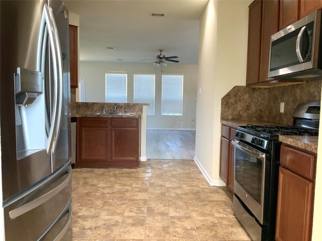 2543 Tucker Creek Drive, Fresno, TX 77545