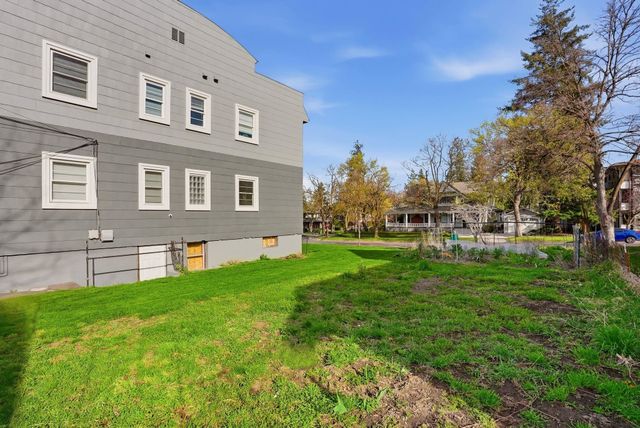 1005 S Cedar St, Spokane, WA 99204