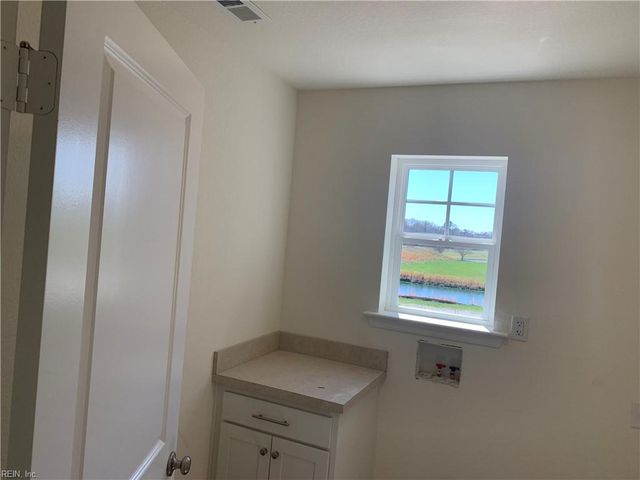 2009 Carroll Brinkley WAY, Suffolk, VA 23434