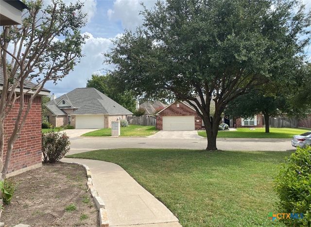 5704 Meadow Wood Drive, Temple, TX 76502
