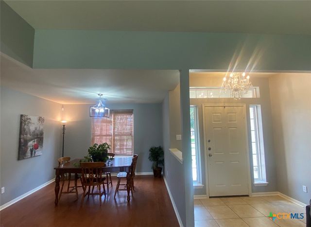 5704 Meadow Wood Drive, Temple, TX 76502
