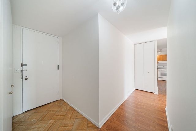 2605 S Indiana Avenue 2107, Chicago, IL 60616