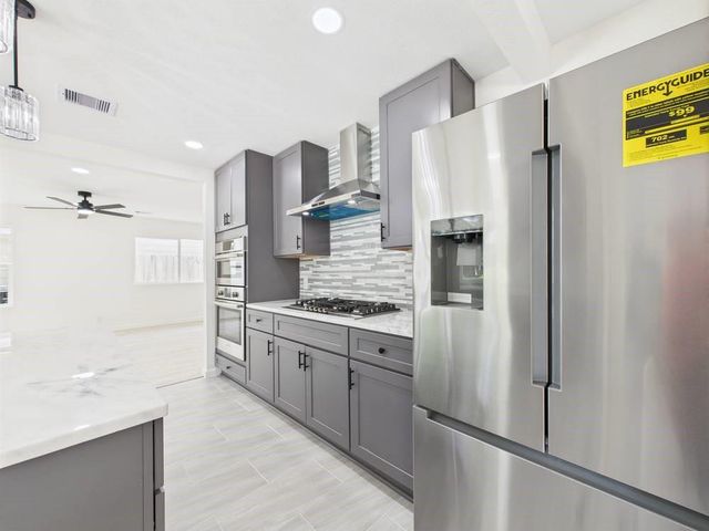 5025 De Milo Drive, Houston, TX 77092