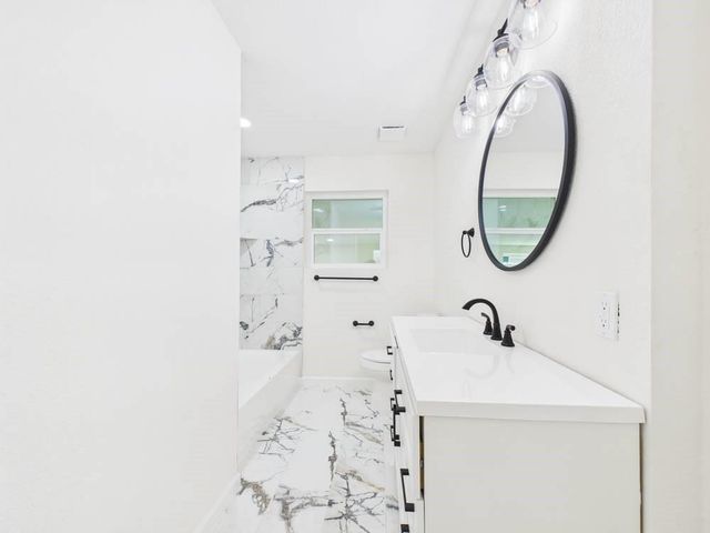 5025 De Milo Drive, Houston, TX 77092