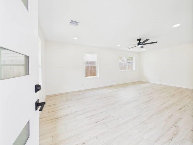 5025 De Milo Drive, Houston, TX 77092