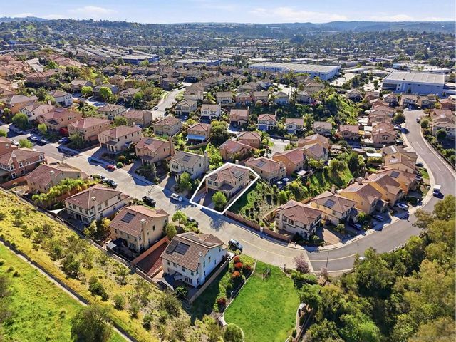 1754 Avenida Regina, San Marcos, CA 92069