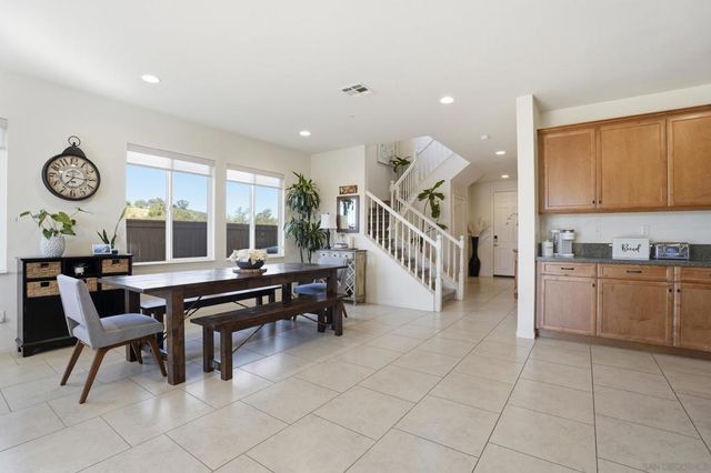 1754 Avenida Regina, San Marcos, CA 92069