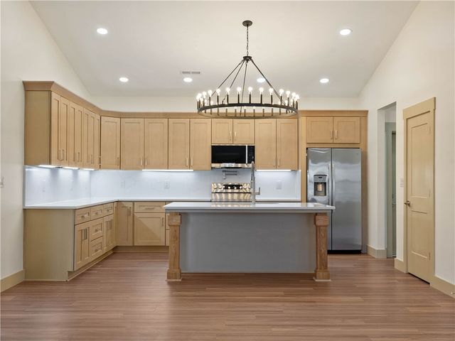 111 W 2nd Street, Williamston, SC 29697