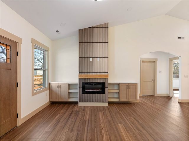 111 W 2nd Street, Williamston, SC 29697