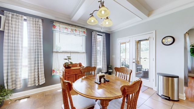 3128 31E Hwy, Bethpage, TN 37022