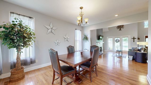 3128 31E Hwy, Bethpage, TN 37022