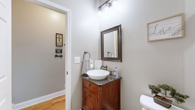 3128 31E Hwy, Bethpage, TN 37022