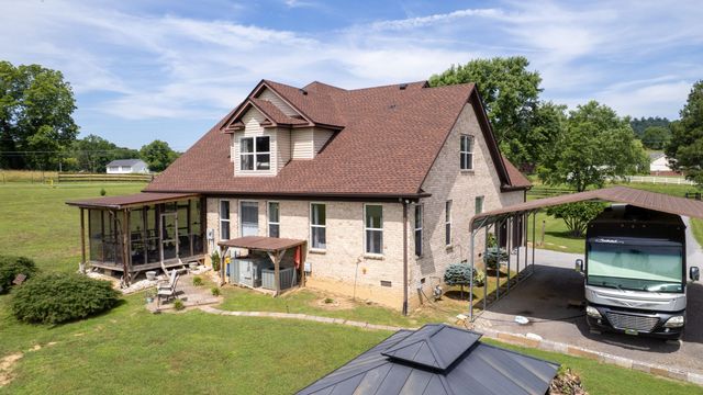 3128 31E Hwy, Bethpage, TN 37022