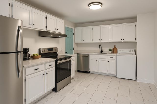 11 W ROLLINS RD, Memphis, TN 38109