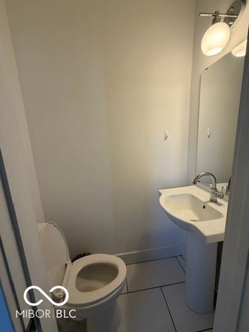 1205 N Grant Avenue, Indianapolis, IN 46201