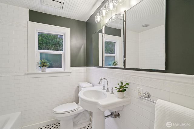 314 N 117th Street, Seattle, WA 98133