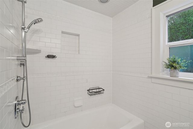 314 N 117th Street, Seattle, WA 98133