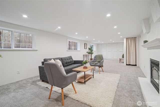 314 N 117th Street, Seattle, WA 98133