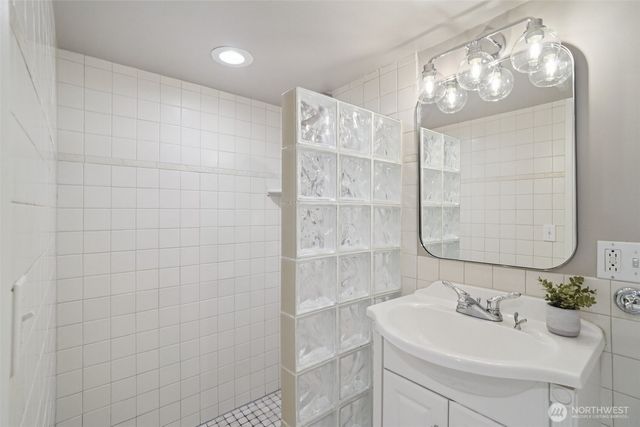 314 N 117th Street, Seattle, WA 98133