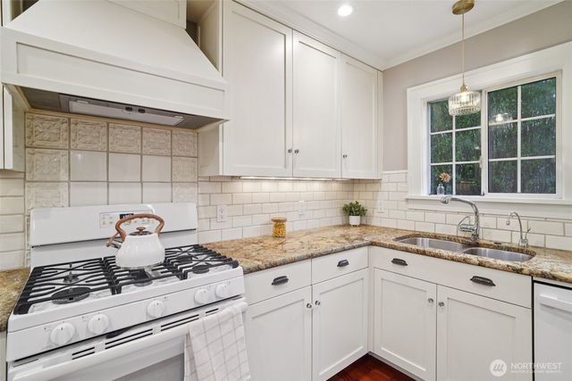 314 N 117th Street, Seattle, WA 98133