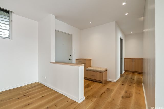 999 Wilder Avenue 1604, Honolulu, HI 96822