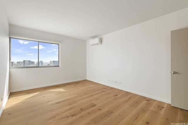 999 Wilder Avenue 1604, Honolulu, HI 96822