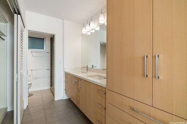 999 Wilder Avenue 1604, Honolulu, HI 96822