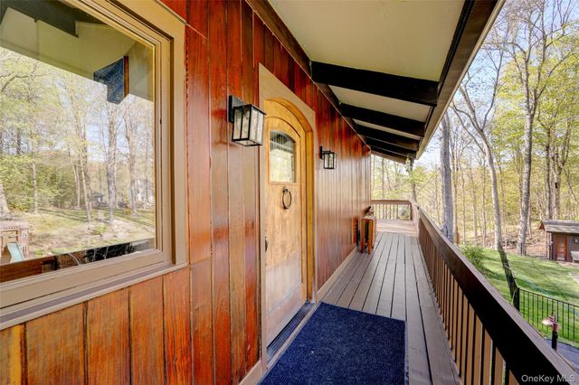 380 Long Ridge Road, Pound Ridge, NY 10576