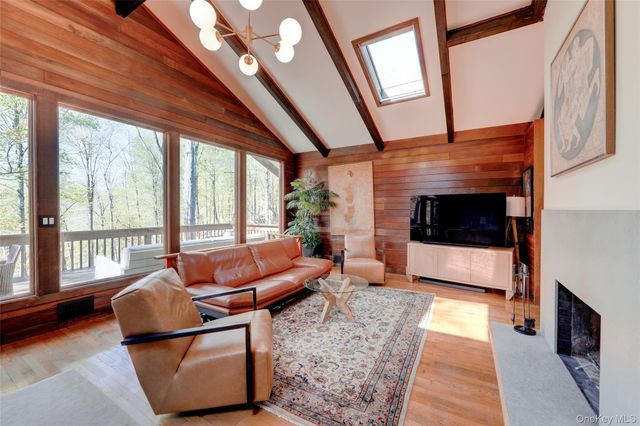 380 Long Ridge Road, Pound Ridge, NY 10576