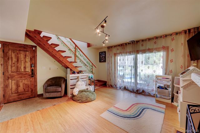 380 Long Ridge Road, Pound Ridge, NY 10576