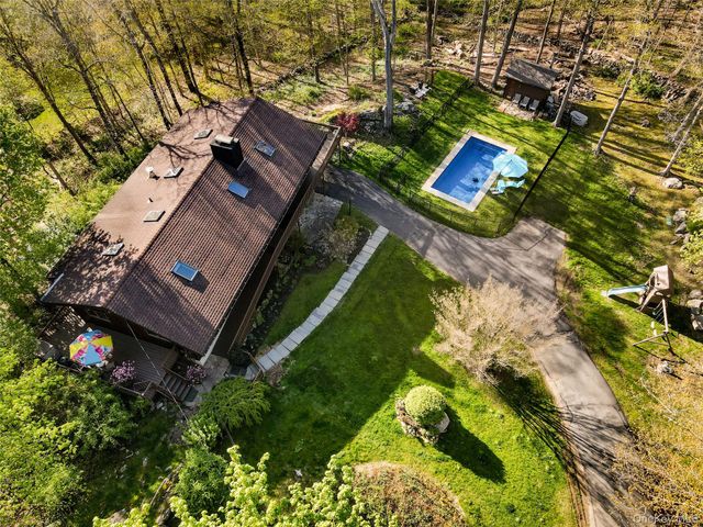 380 Long Ridge Road, Pound Ridge, NY 10576