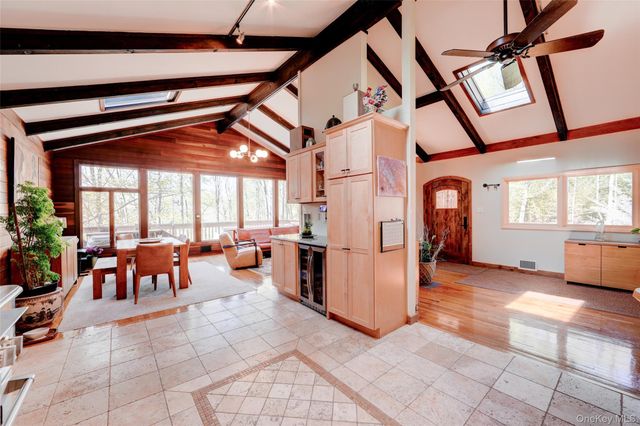 380 Long Ridge Road, Pound Ridge, NY 10576