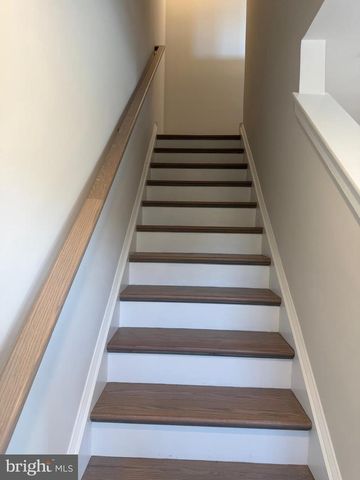 33 EAST FRONT STREET, Bridgeport, PA 19405